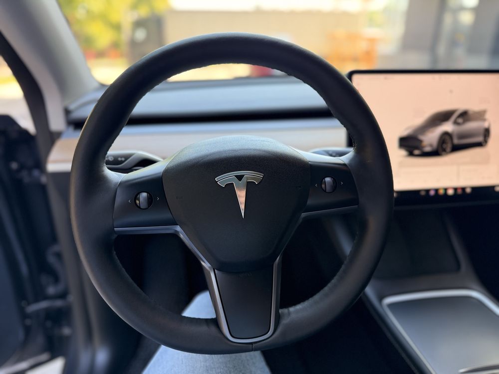 Tesla Y. Тесла у 23р