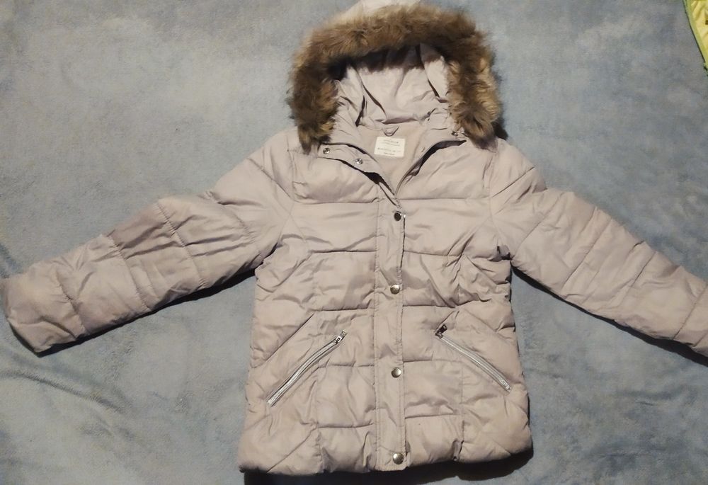 Zara kurtka zimowa na około 10-12 lat