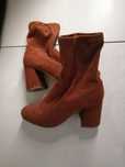 Botki Bershka camel