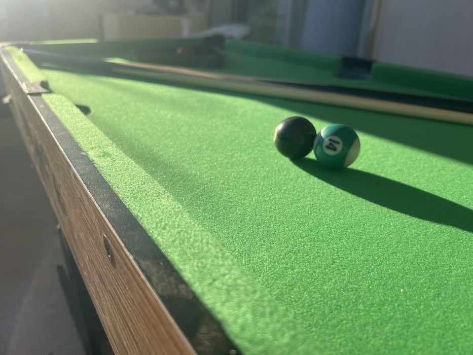 Mesa de matraquilhos e snooker