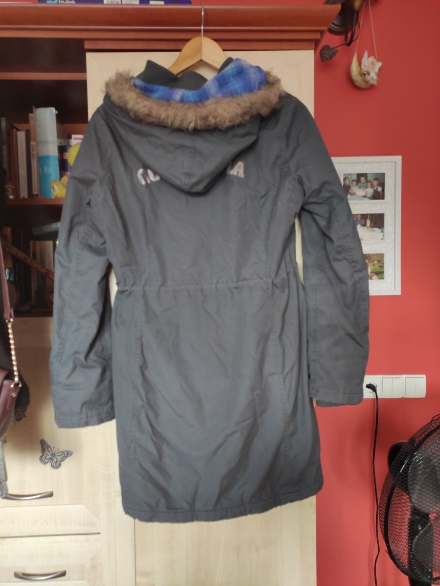 Kurtka parka na zimę