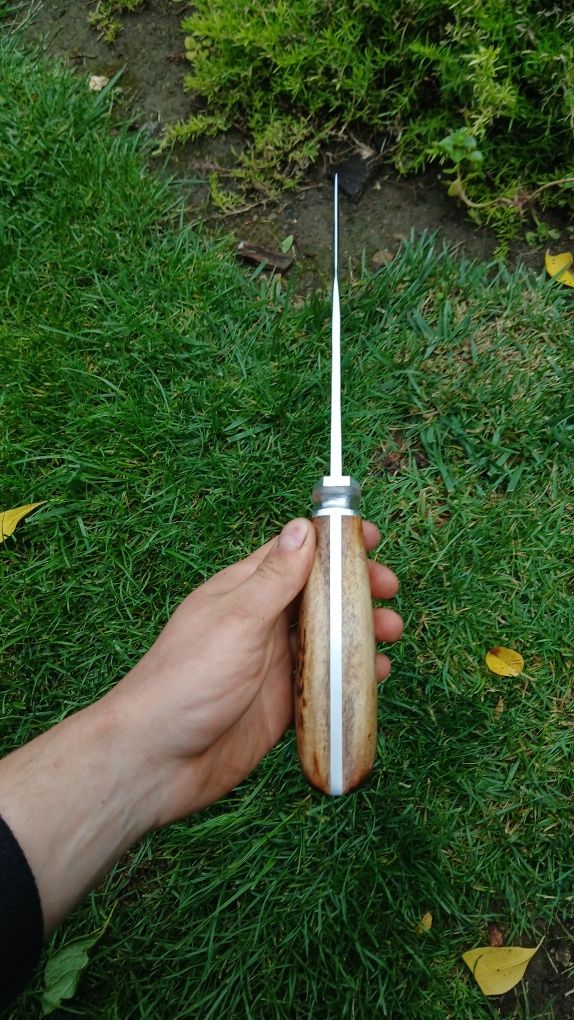 Ręcznie wykuty nóż Bowie konstrukcja Frame Handle. Inspirowany Drakulą
