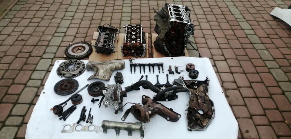 Silnik na części wał tłok blok NISSAN JUKE PULSAR QASHQAI SENTRA TIIDA X-TRAIL 1,6 16V HR16DE 2-wtryski