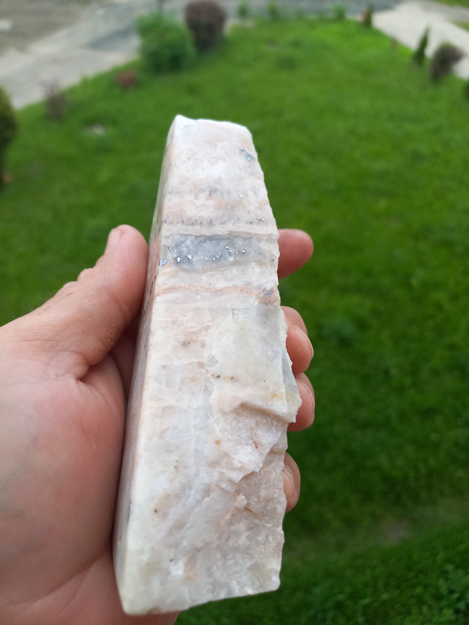 Minerały baryt z pirytem