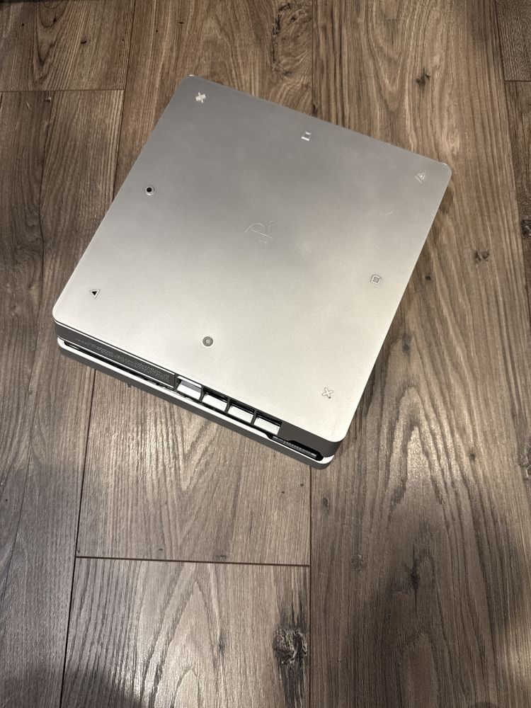 Ps4 slim 512gb + dwa pady