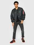 Alpha Industries

Куртка бомбер Ма-1 Чорний Regular Fit розмір М НОВИЙ