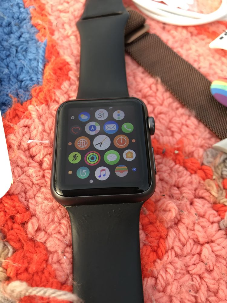 ІДЕАЛЬНИЙ Apple Watch 3 42 mm на ПОДАРОК