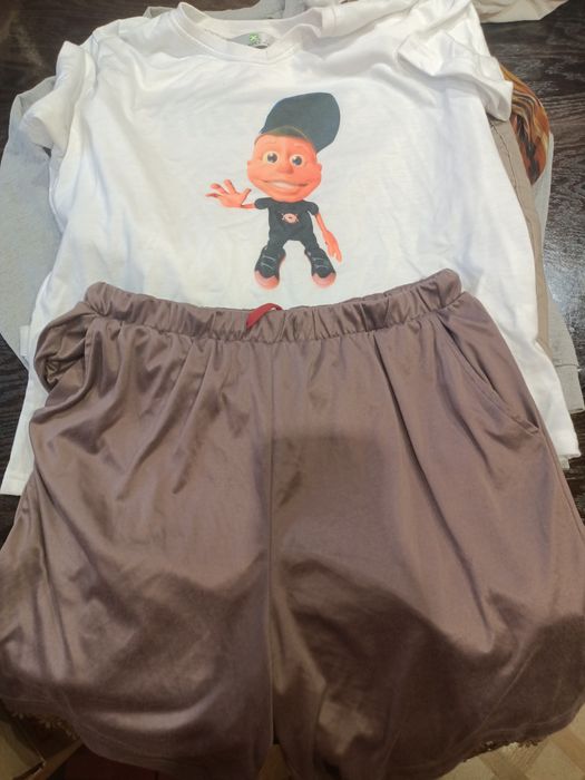 Речі віддам жіночі