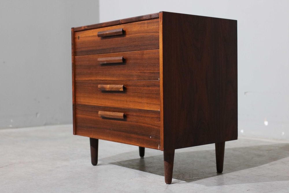 Cómoda nórdica em pau santo | Mobiliário Nórdico Vintage