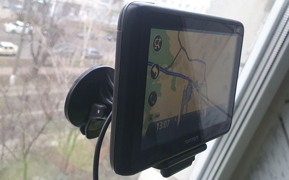 TomTom Pro TRUCK 7150 (5"), 7100 (4,3"). Навігатори для вантажів