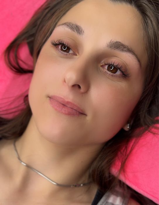 Наращивание ресниц/Нарощування вій