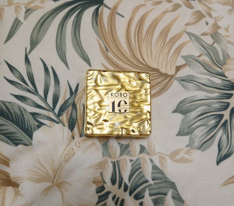 Kobo bronzer 10 years together