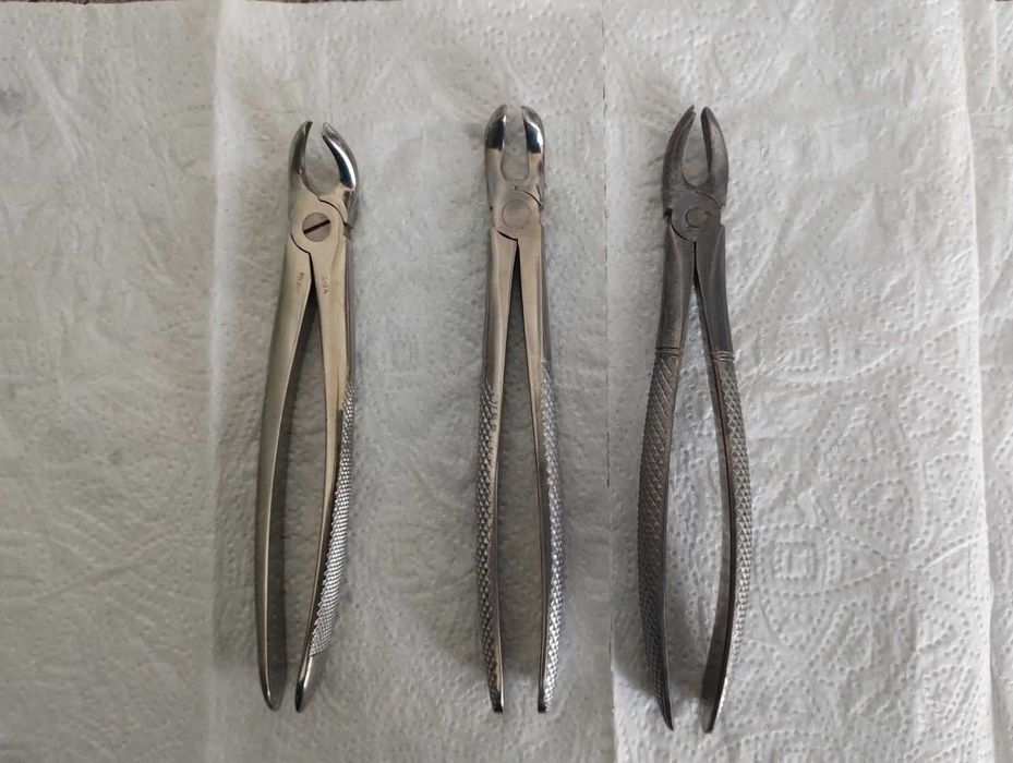 медицинские щипцы инструмент  для удаления зубов