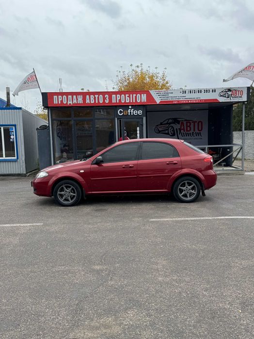 Chevrolet Lacetti 2006 хетчбек 1.4Л бензин