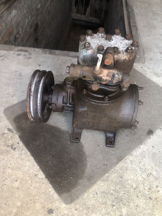 Компресор голова двигун ресивер