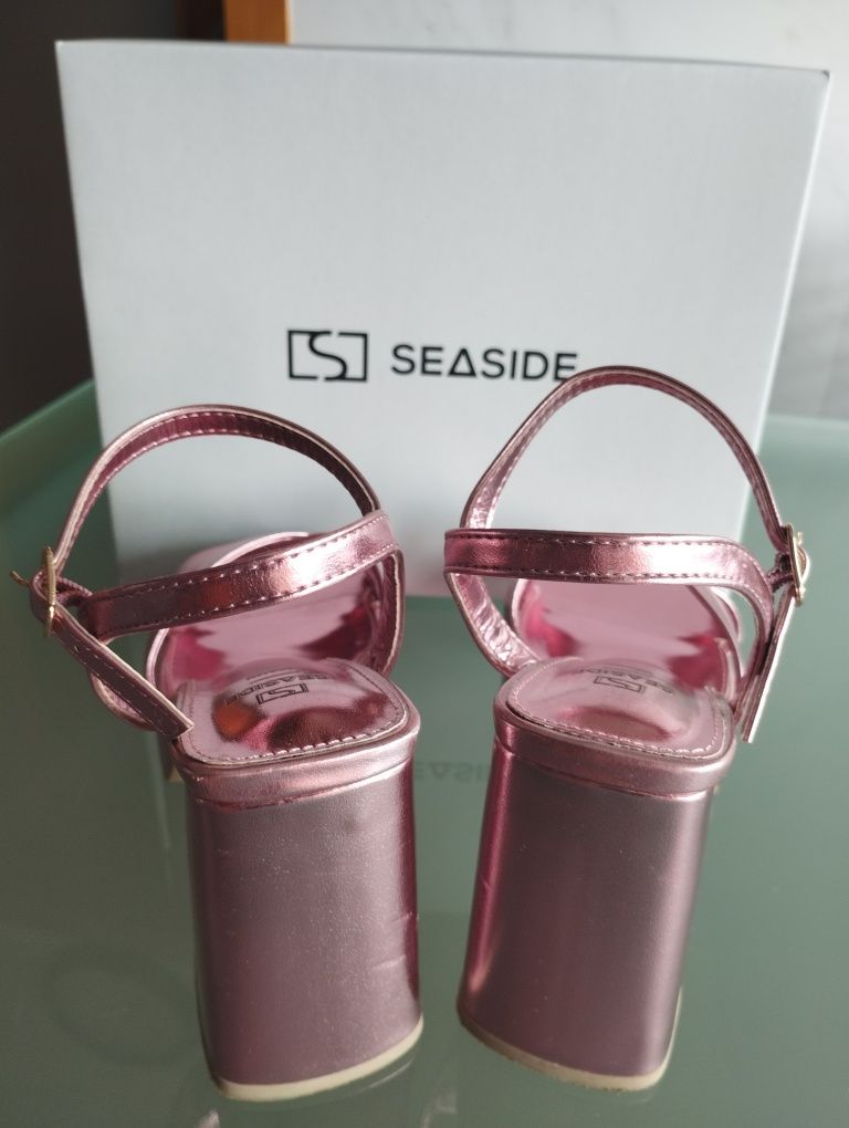 Sandálias rosa tam.37 usadas 1 vez Seaside
