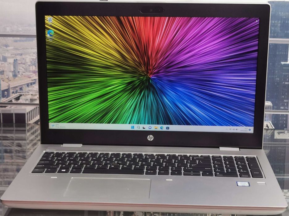 LAPTOP HP i5/ 8/ SSD 750 GB/ 15,6" FHD MAT IPS/ LIGHT/ W10