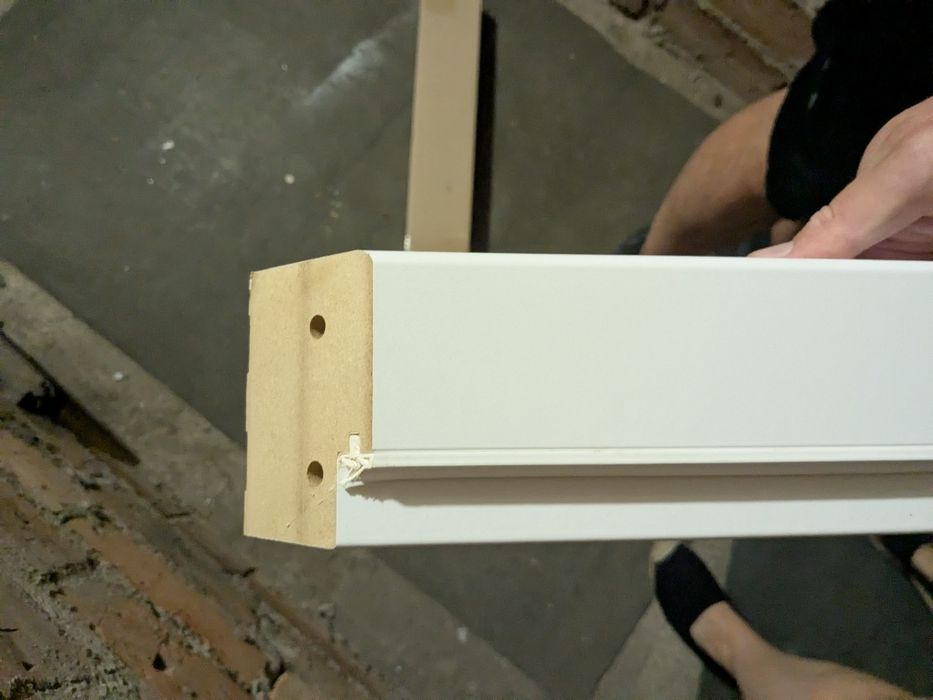 Ościeżnica nieregulowana biała