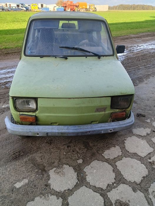 Fiat 126 p Maluch na części dzwi maska zderzaki lampy i inne