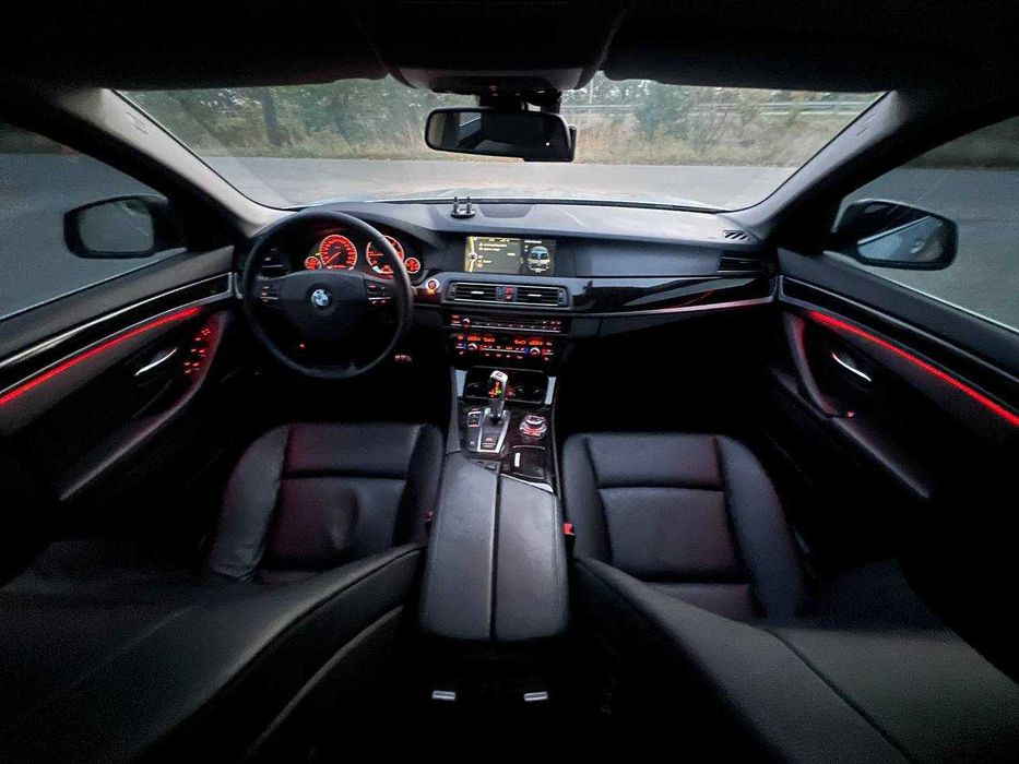 Продам BMW F10 520d