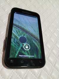 Смартфон Motorola Defy MB525  + зарядка.