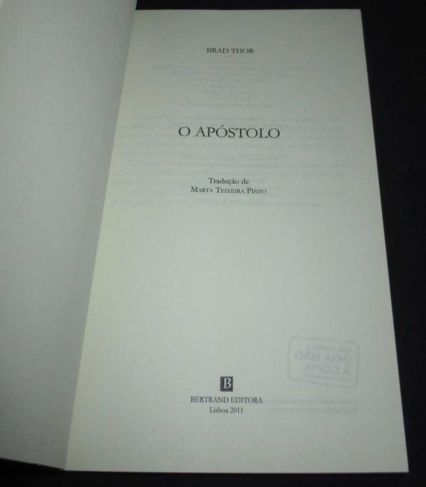 Livro O Apóstolo Brad Thor Bertrand