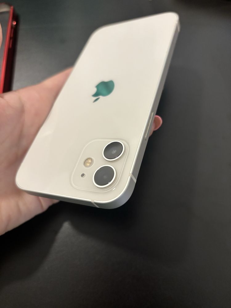 IPhone 12 branco como novo