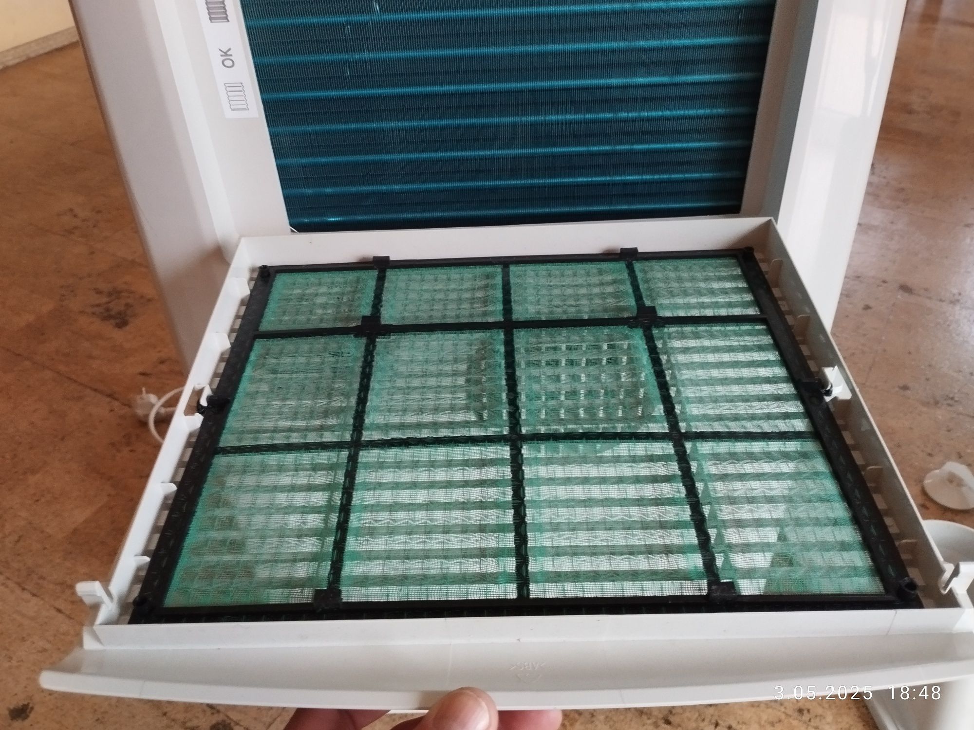Klimatyzator DeLonghi Pinguino Type PAC WE112ECO przenośny 3w1, osusza