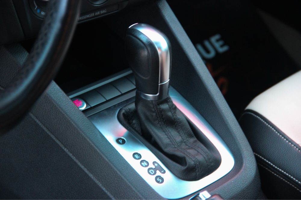 Продам Volkswagen Jetta 2014