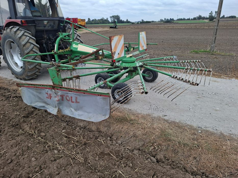 Zgrabiarka Jednokaruzelowa Stoll Drive 465 DS Tandem Krone Vicon
