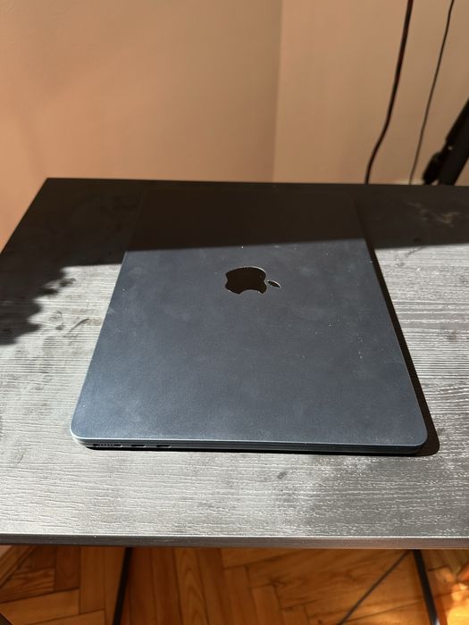 Macbook air M2 16gb/1tb