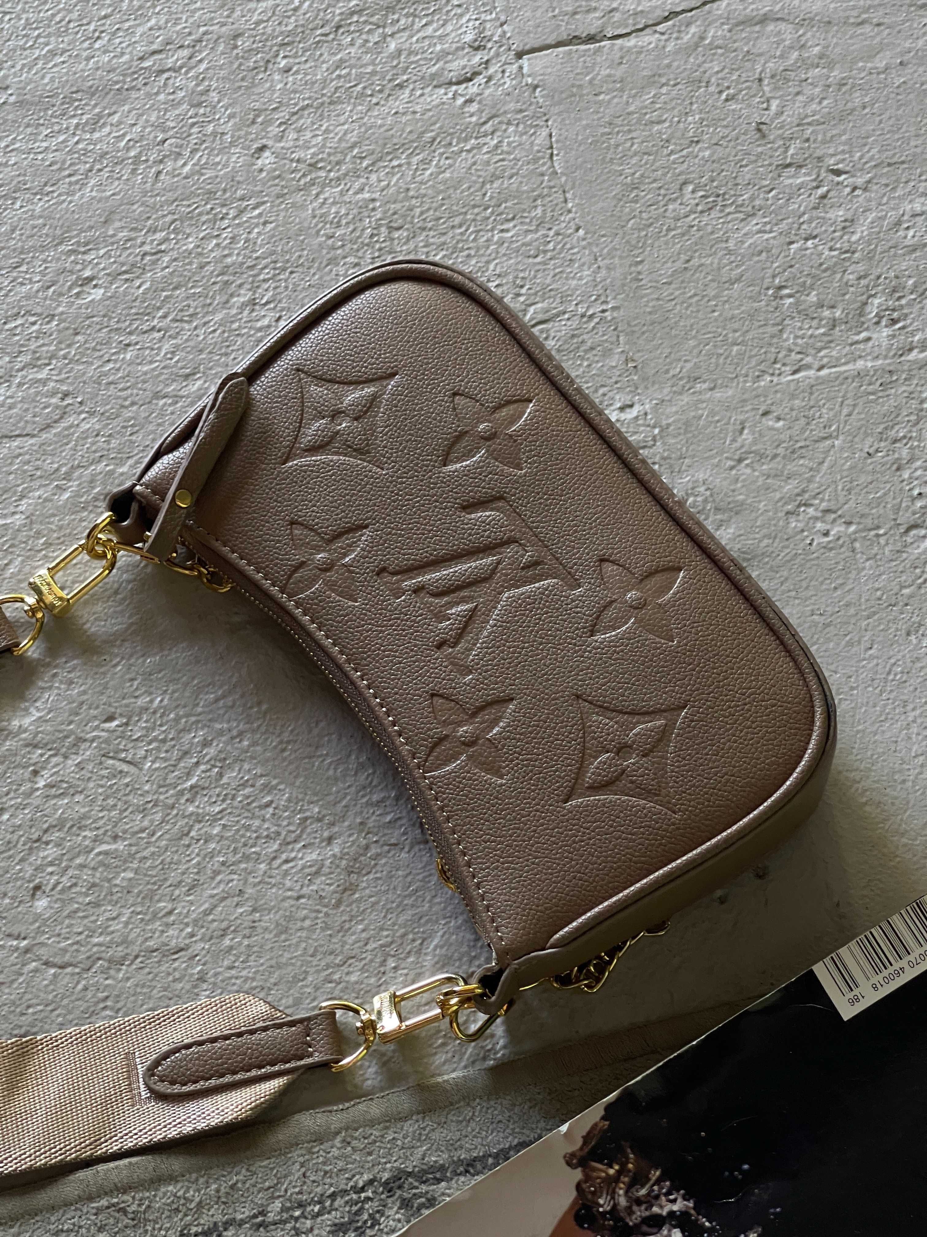 Сумка Louis Vuitton Bolsa Easy Pouch On Strap на широком ремне Луи