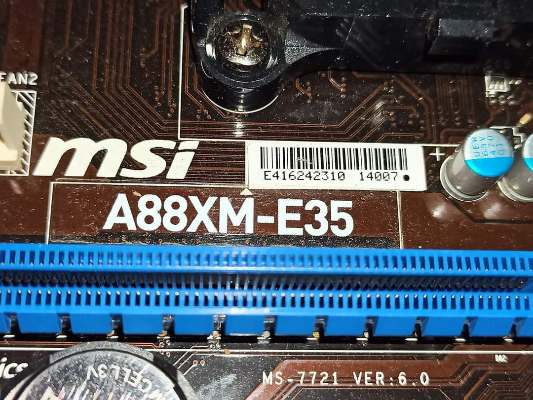 Płyta główna MSI A88XM-E35 z procesorem AMD A8-6600