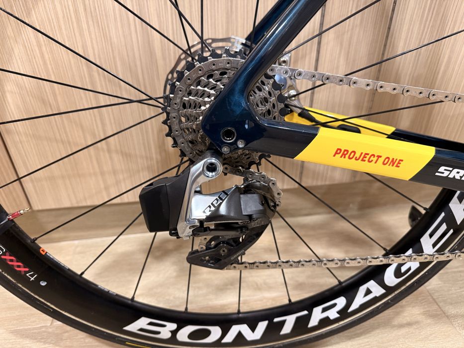 Trek Domane SLR9 AXS