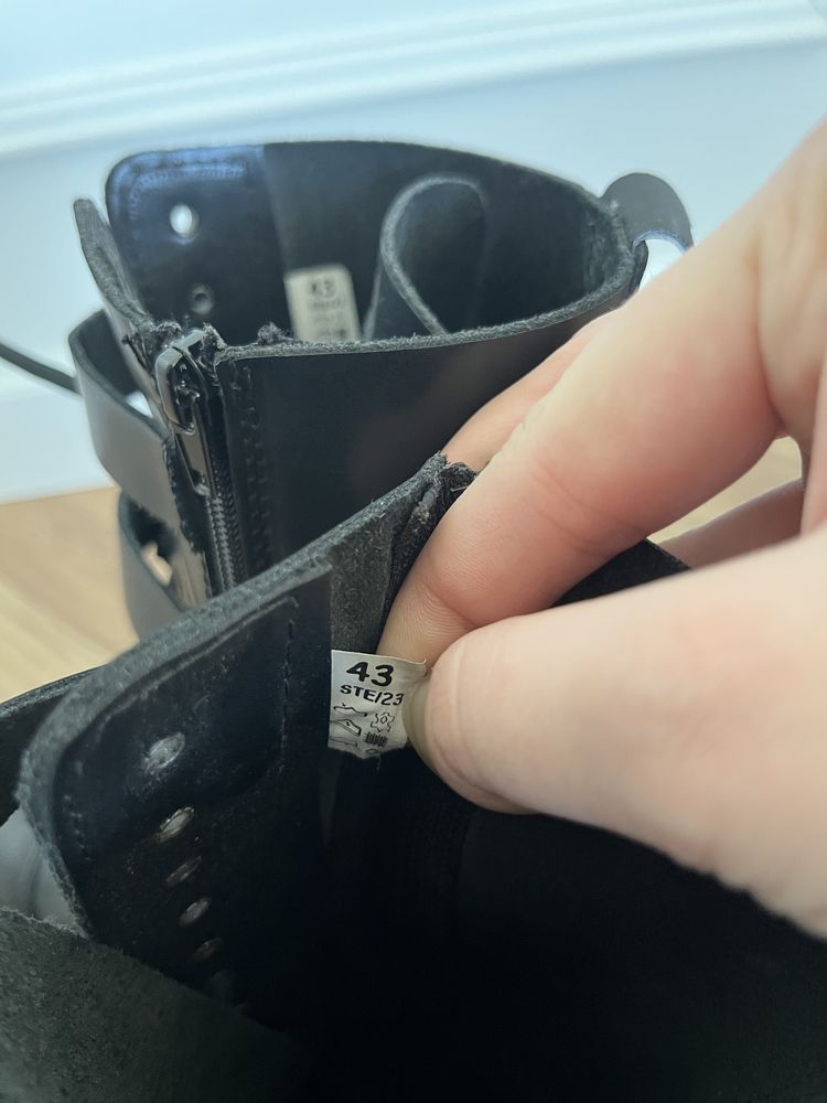 Glany Steady's 15 dziurek + 5 klamr + zamek