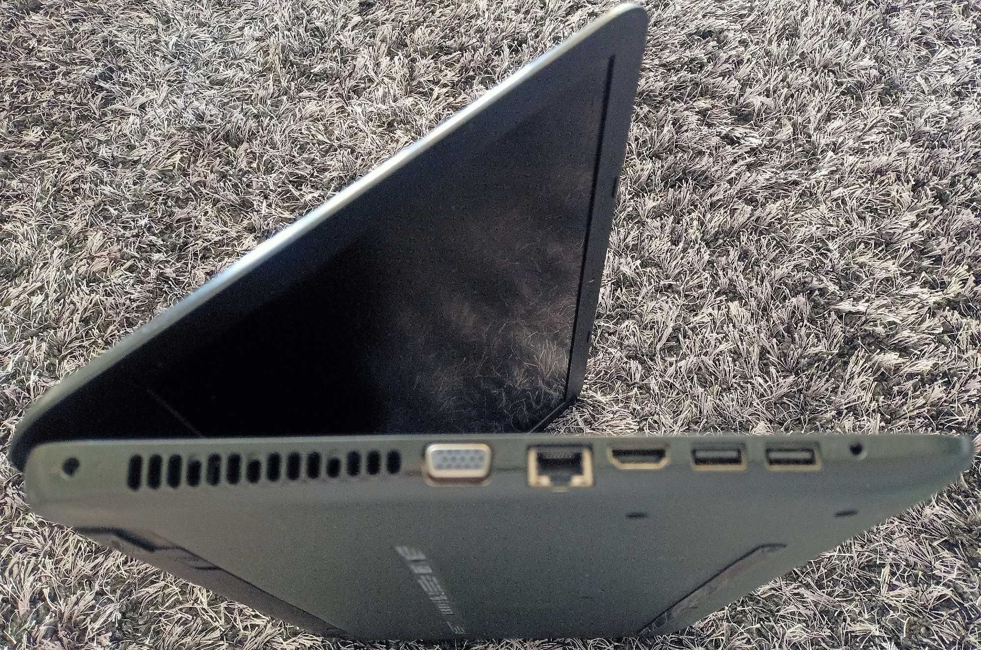 HP 250 G4 - i5- 5200 - SSD 256GB