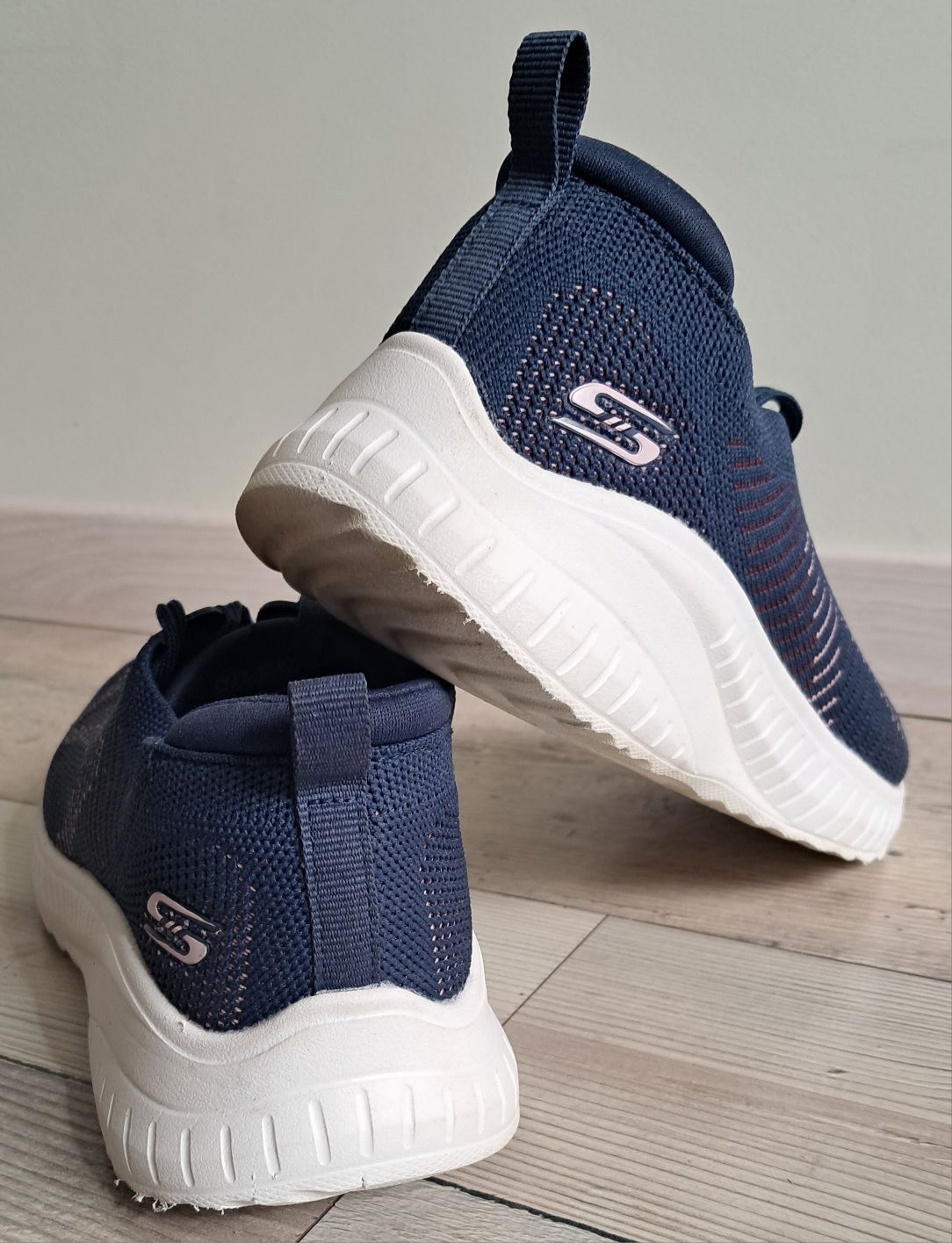 Кросівки Skechers Bobs Sport Squad Chaos Renegade Parade(р.37)