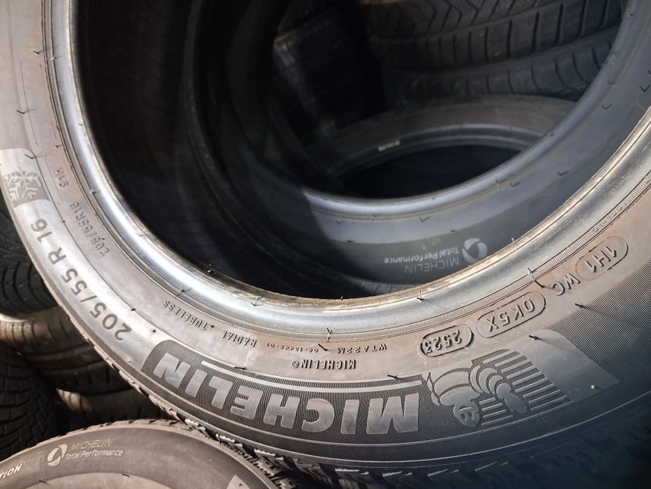 Шини б/у зимові 205/55 R16 Michelin Alpin 6