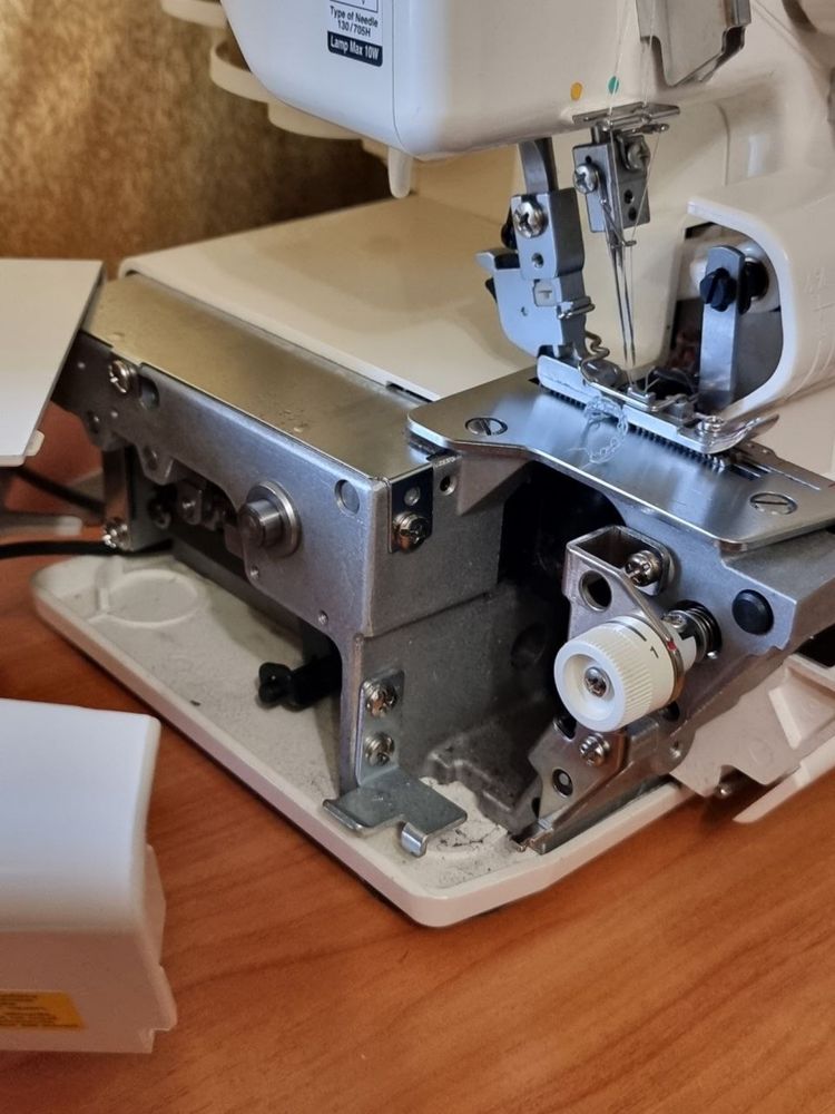 Оверлок Juki MO-55E стан нового