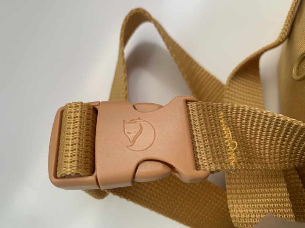 Fjällräven Kånken Hip Pack - Amarela (2L)