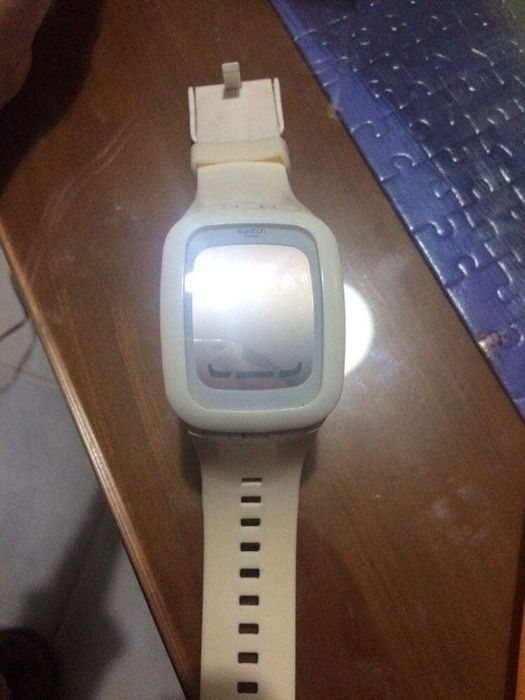 Relógio Swatch touch branco