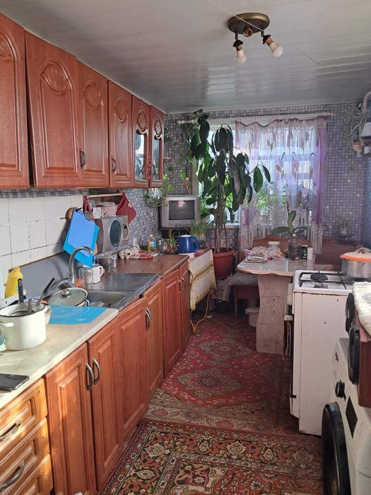 Сдам комнату в доме со всеми удобствами.Район Совхоза.