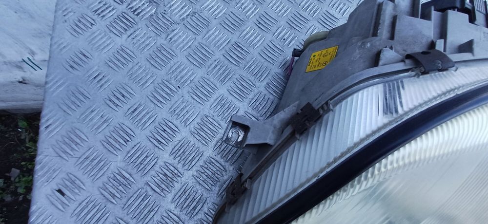 Mercedes R170 Lampa Lewa przód Kierunek