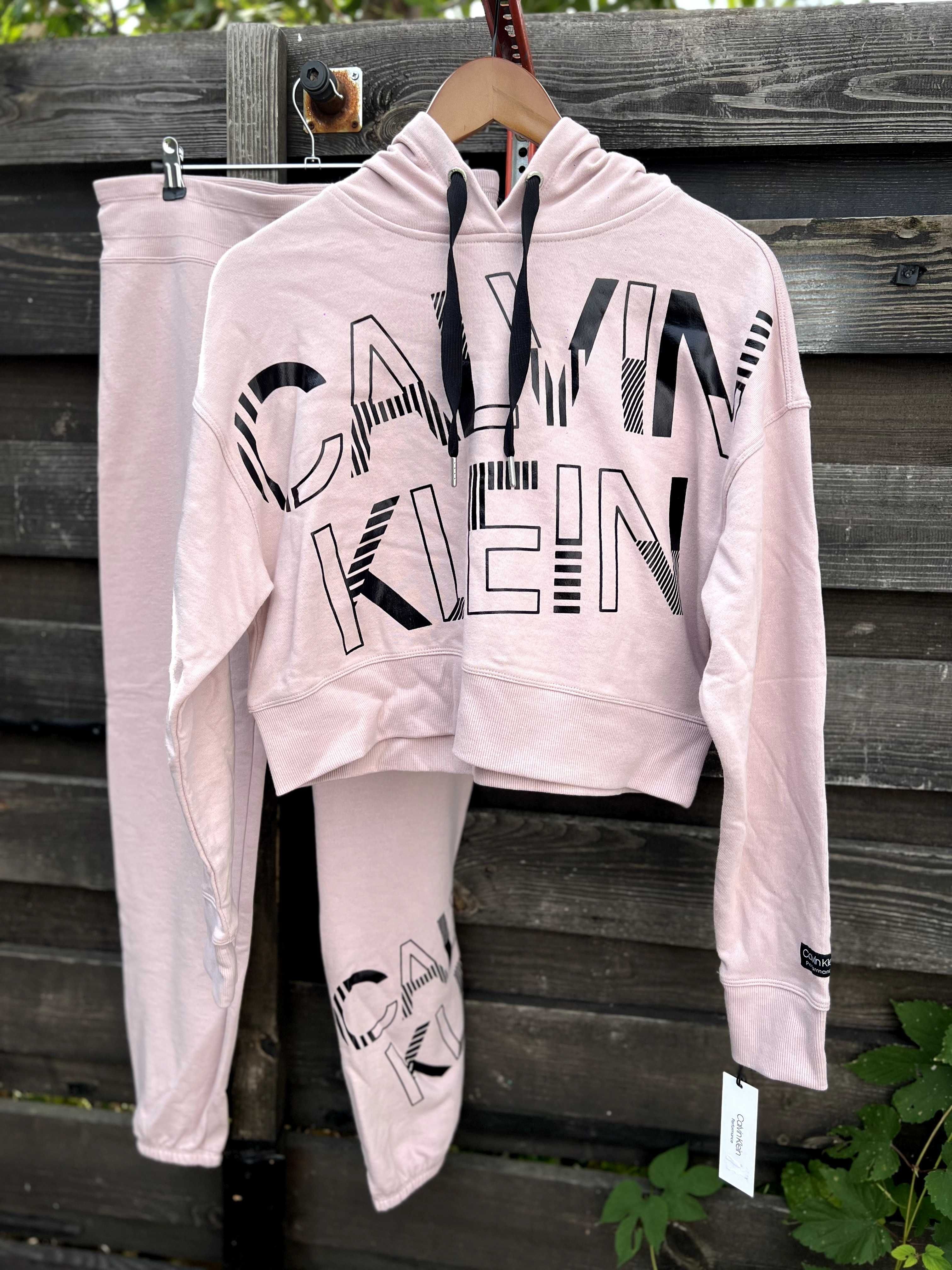 Спортивний весняний світлий костюм Calvin Klein оригінал