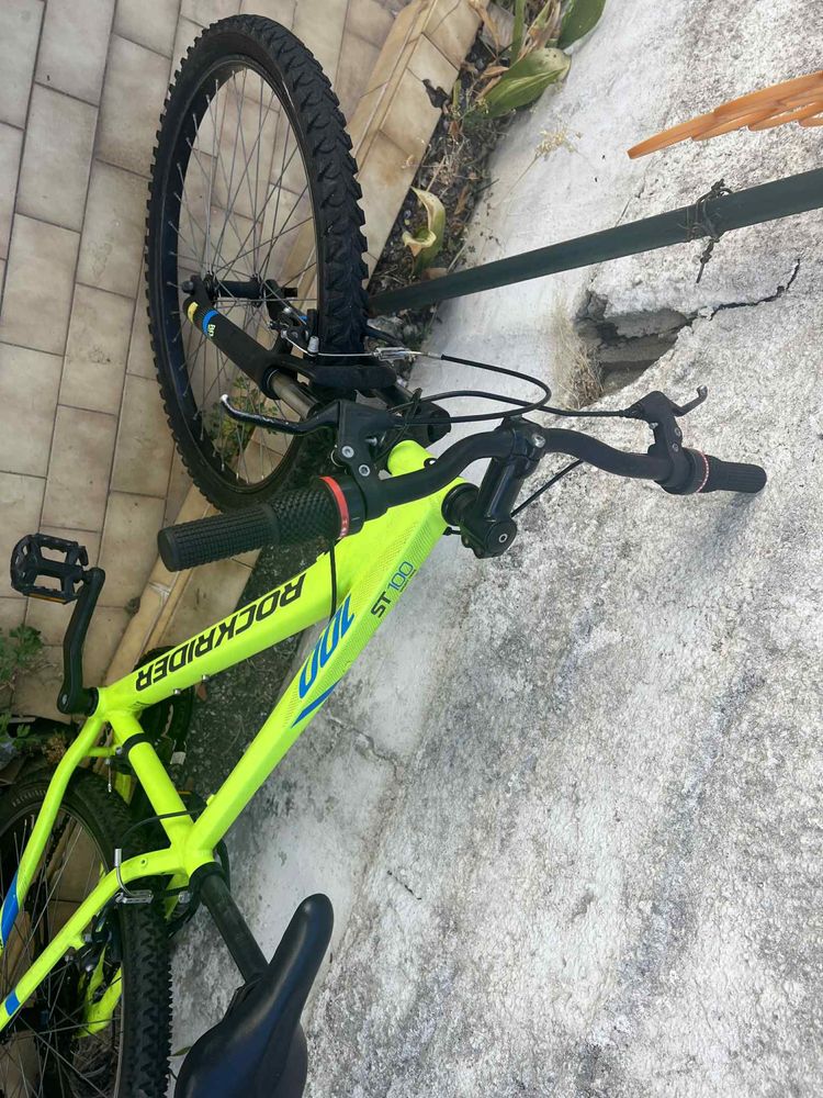 Bicicletas em bom eatado pouco usadas