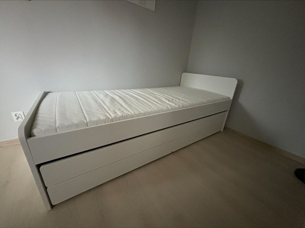 Łóżko rama IKEA 90x200 z materacem SLÄKT