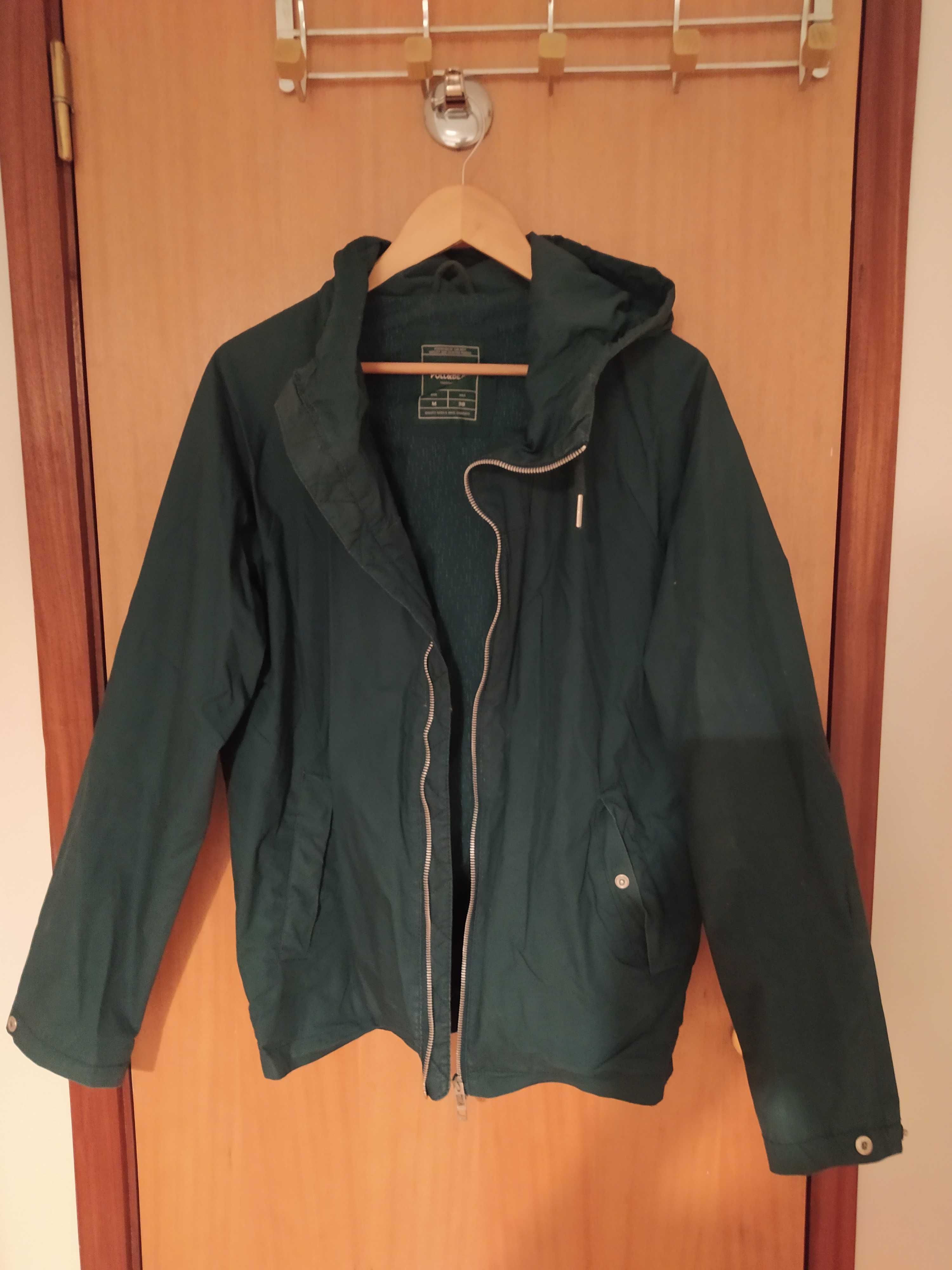 Parka verde Pull and Bear