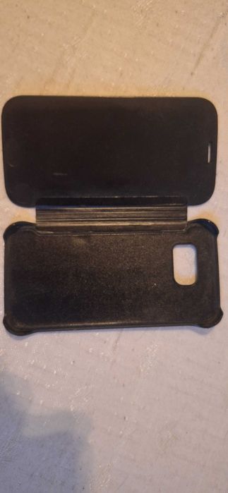 Etui flip cover czarne – Samsung (prawdopodobnie S5 / A3 / S4 Mini)
