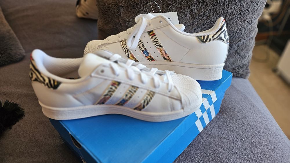 Sapatilhas Adidas novas