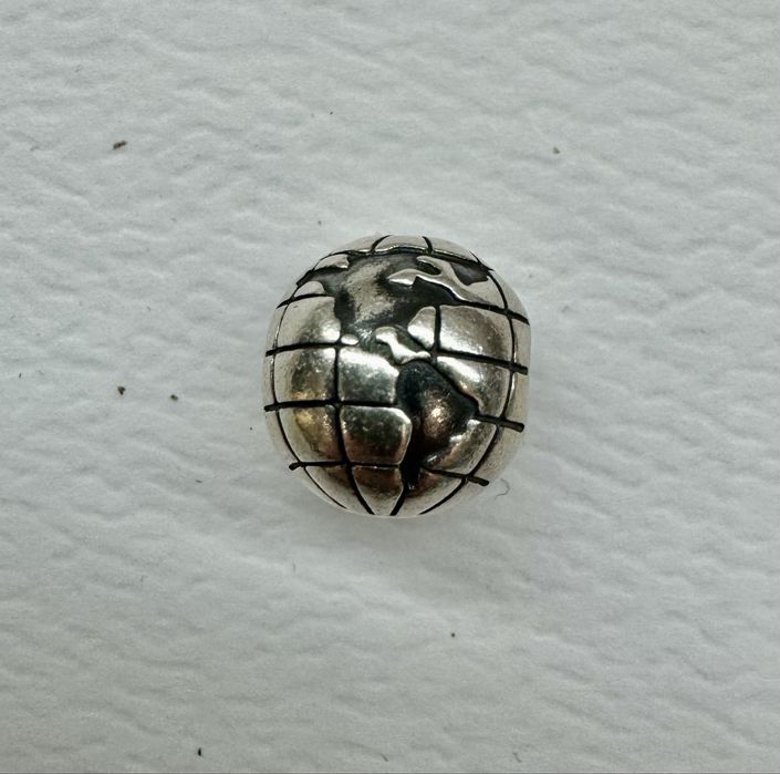 Charms kula ziemska Pandora